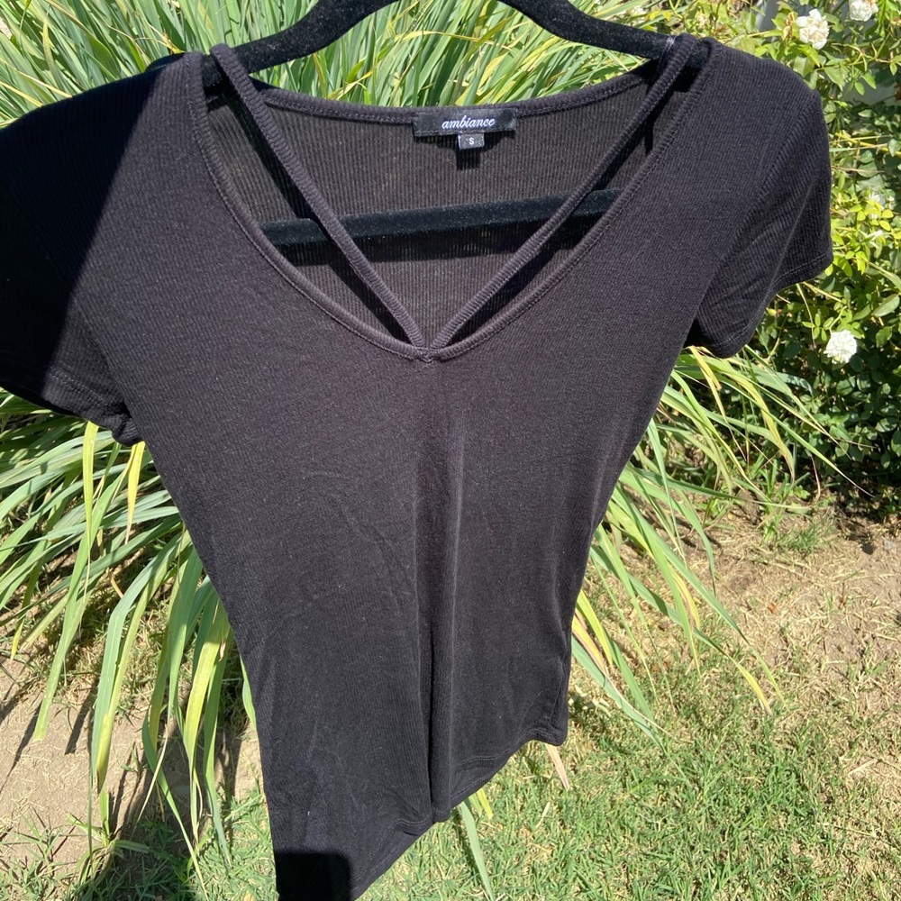 Simple top - Picture 2 of 3